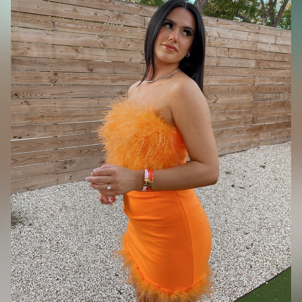 Two Piece Feather Set